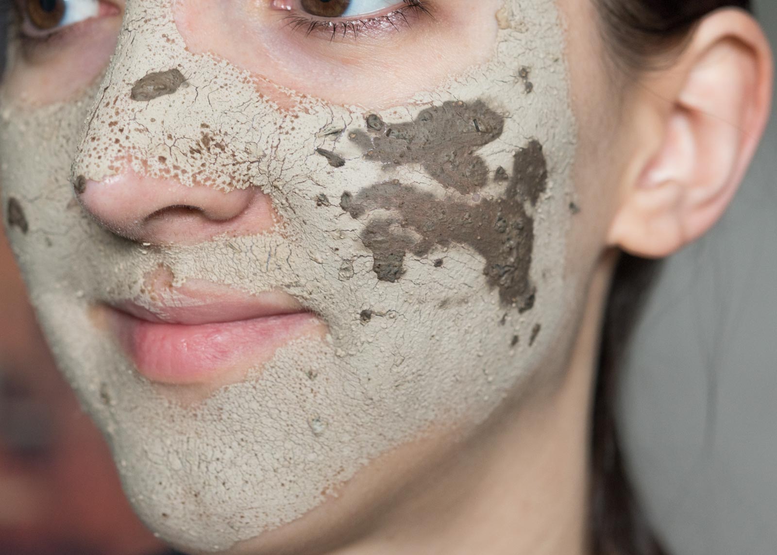 REVIEW The Body Shop Himalayan Charcoal Purifying Glow Mask Jessoshii review-the-body-shop-himalayan-charcoal-purifying-glow-mask-jessoshii