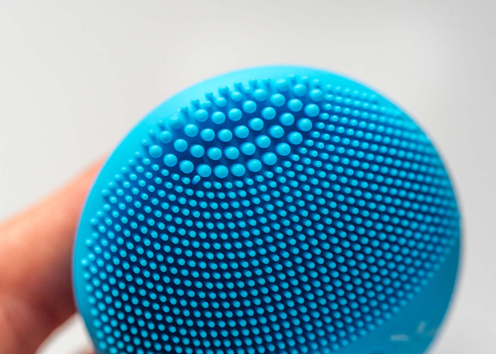 FOREO LUNA play Review + Buyer's Guide For Those Who Want To Upgrade ...