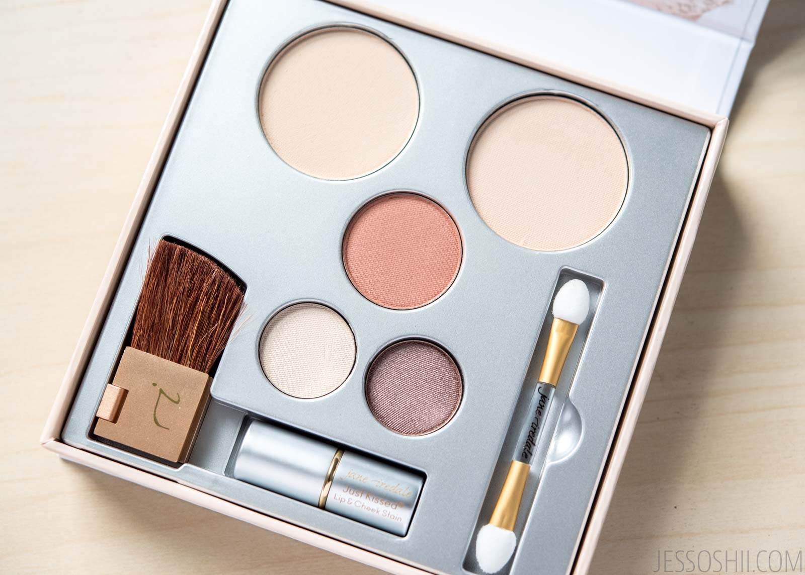 REVIEW  Jane Iredale Pure & Simple Makeup Kit, Swatches, Before/After 