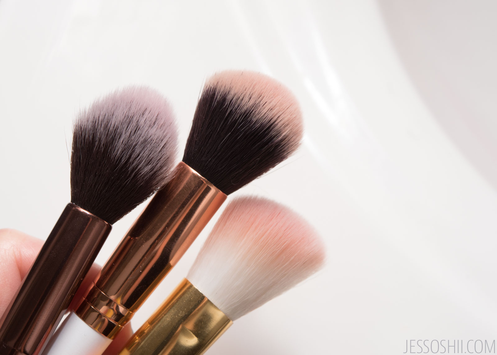A Lazy Girl's Guide to Makeup Brush Cleaning Jessoshii
